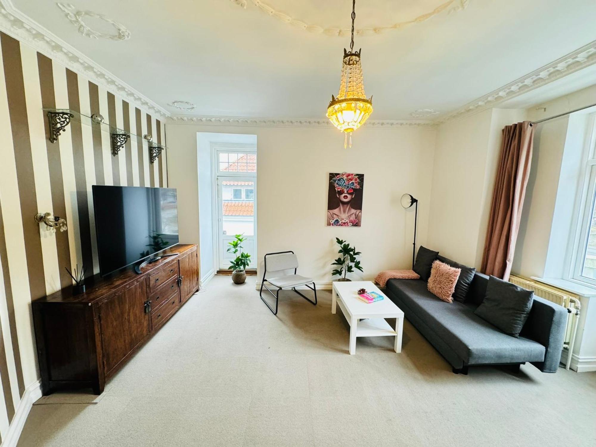 Aday - Villa Firenze - 2 Bedrooms Bright Apartment Aalborg Exterior photo