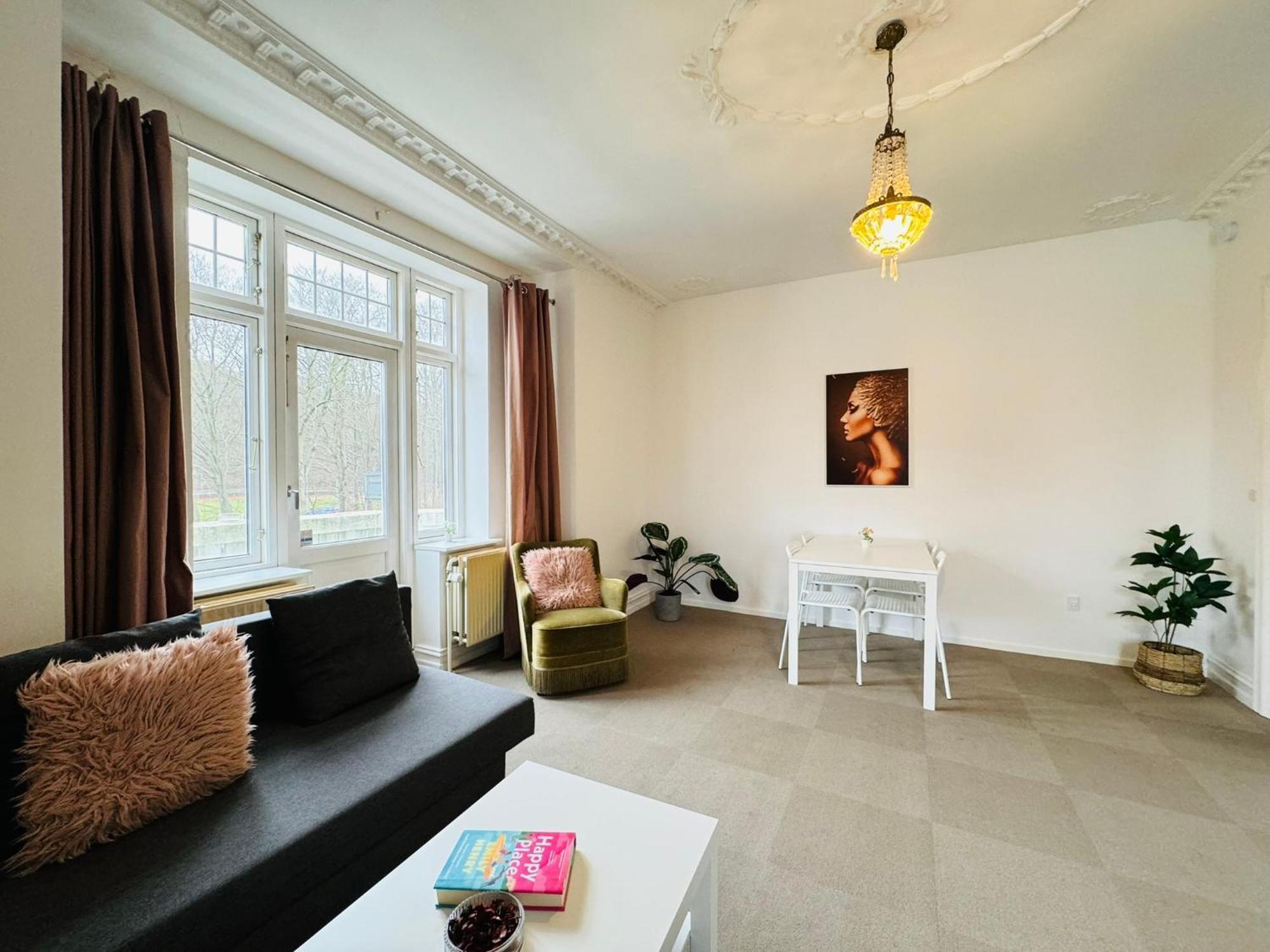 Aday - Villa Firenze - 2 Bedrooms Bright Apartment Aalborg Exterior photo